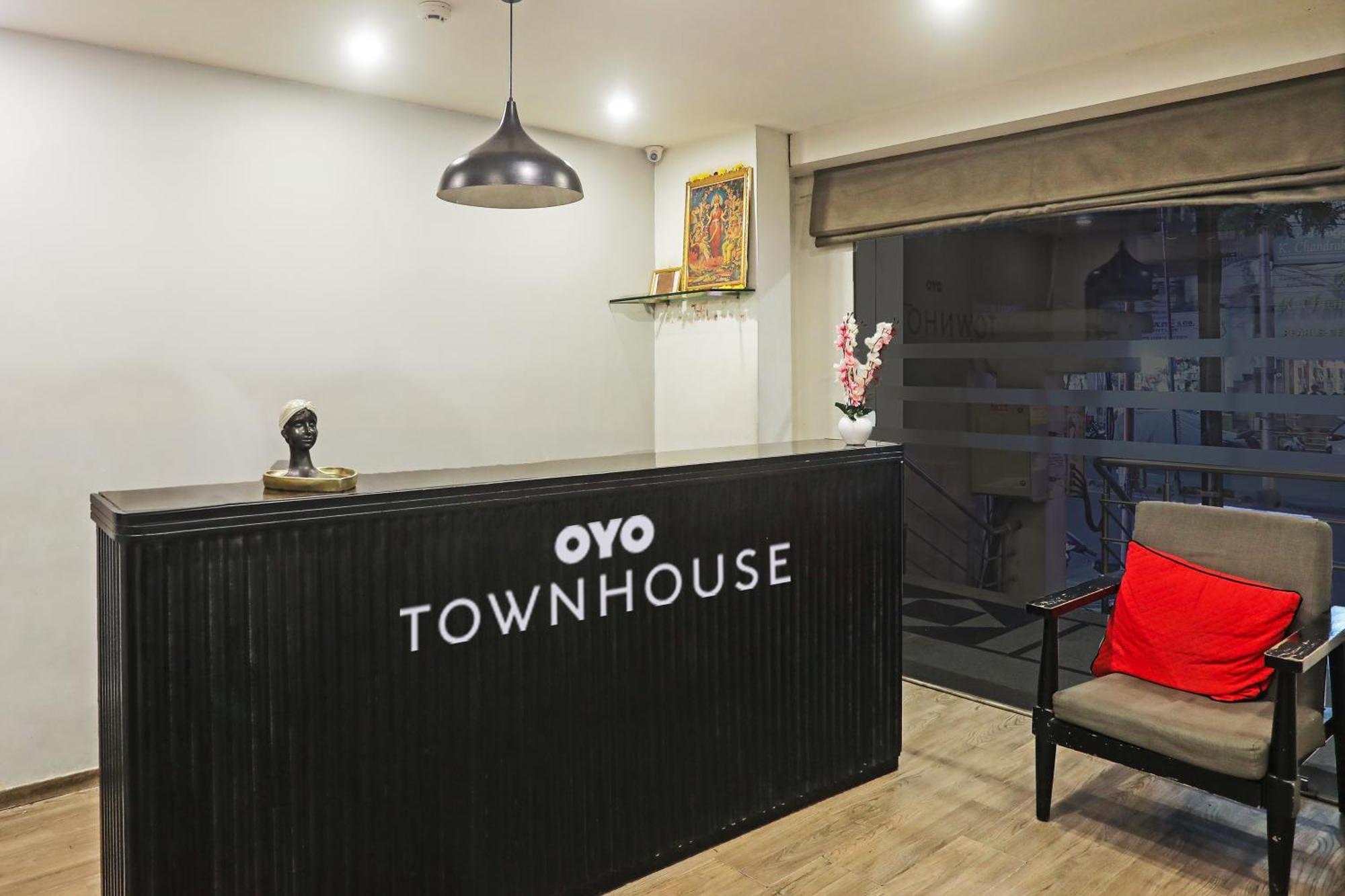 Townhouse Near Secunderabad Railway Station, Yashoda Hospital, Patny Centre Exterior photo